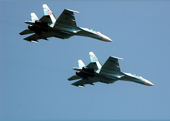 Самолеты ВВС России решают как боевые, так и вспомогательные задачи.